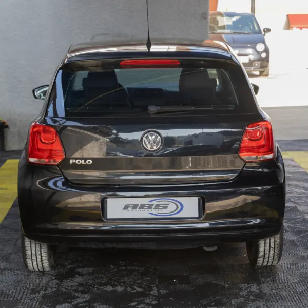 Volkswagen Polo 1.2 Confortline 6
