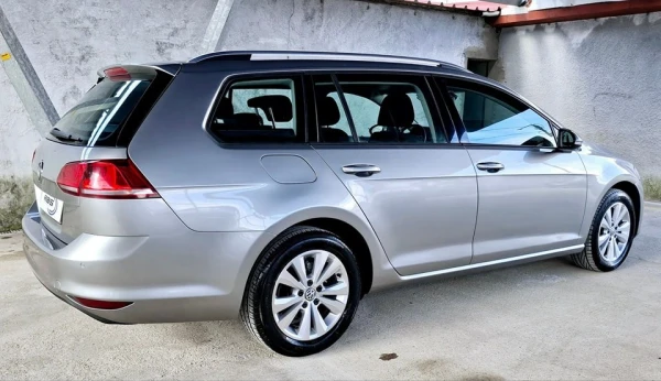 Volkswagen Golf Variant 1.6 TDi Confortline 4