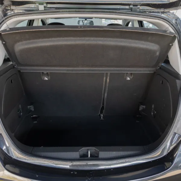 Opel Corsa 1.2 Enjoy 8