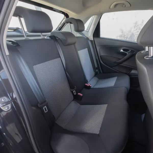 Volkswagen Polo 1.2 Confortline 9