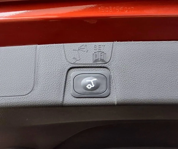 Ford C-Max 1.0 SCTi Titanium S/S 8