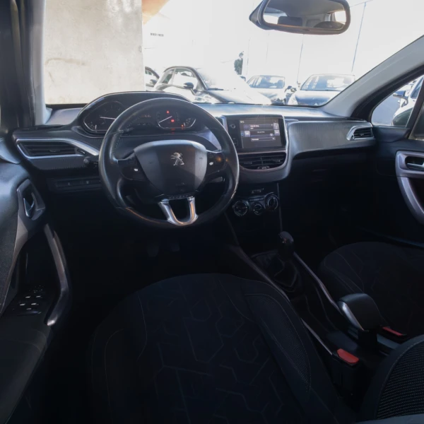 Peugeot 2008 1.4 HDi Active 12