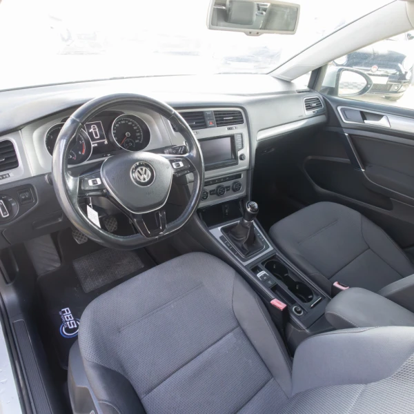 Volkswagen Golf Variant 1.6 TDi BlueMotion Confortline 13