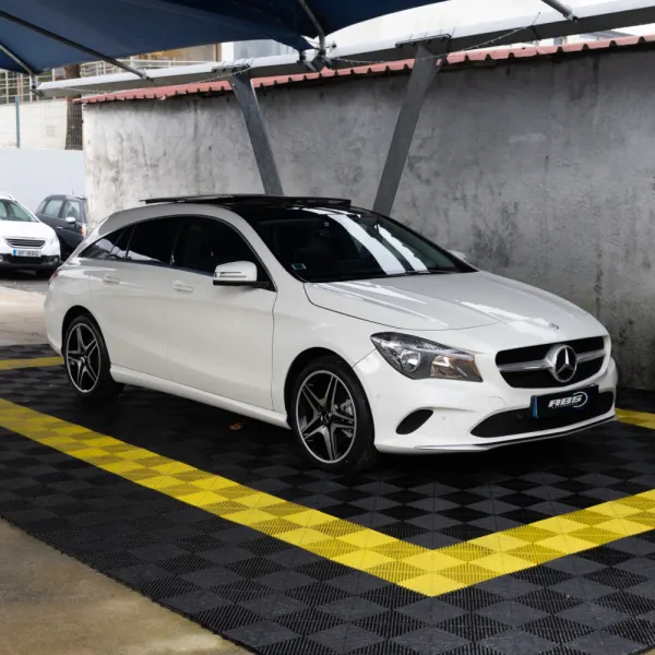 Mercedes-Benz CLA 180 3