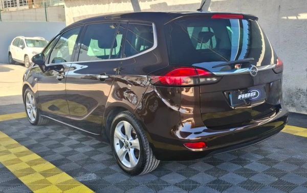Opel Zafira 1.4 T Cosmo S/S 3