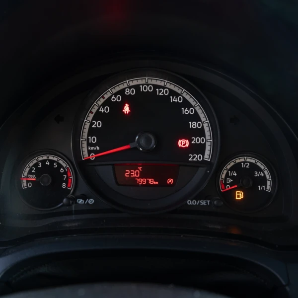 Volkswagen Up! 1.0 Move 9