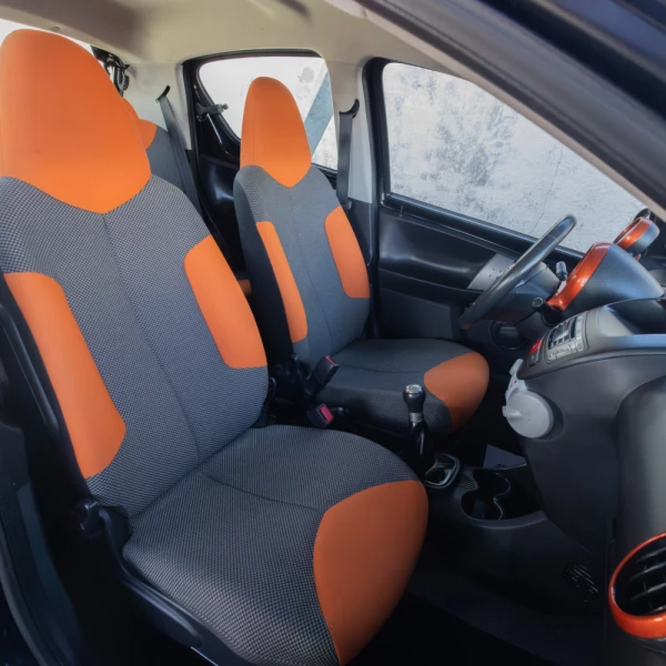 Toyota Aygo 1.0 Orange Edition 13