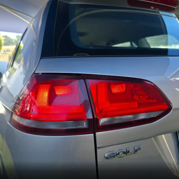 Volkswagen Golf Variant 1.6 TDi BlueMotion Confortline 10