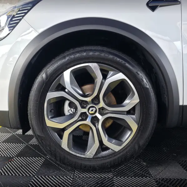 Renault Captur 1.0 TCe Intens 16