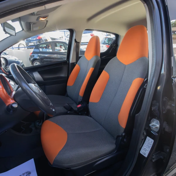 Toyota Aygo 1.0 Orange Edition 14