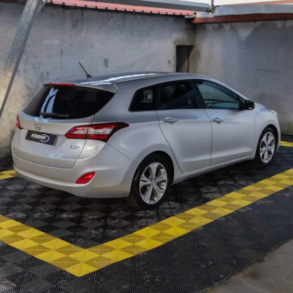 Hyundai i30 SW 1.6 CRDi Style J17 5