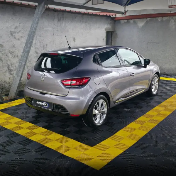 Renault Clio 0.9 TCE Limited 2