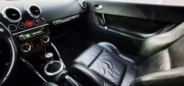 Audi TT Coupé 1.8 T 10