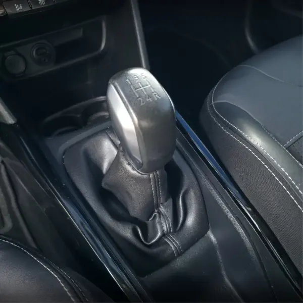 Peugeot 2008 1.2 PureTech Style 17