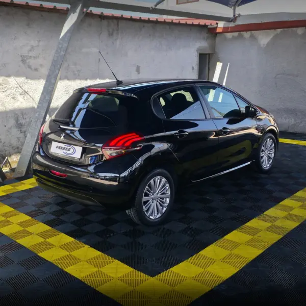 Peugeot 208 1.2 PureTech Style 2