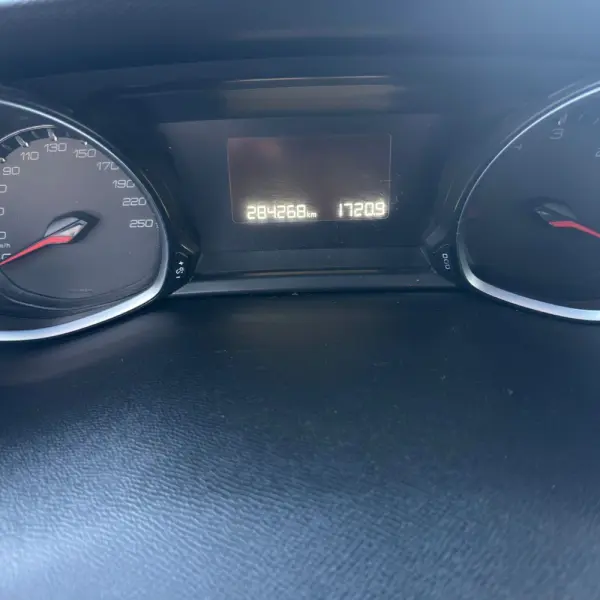 Peugeot 308 SW Allure 8