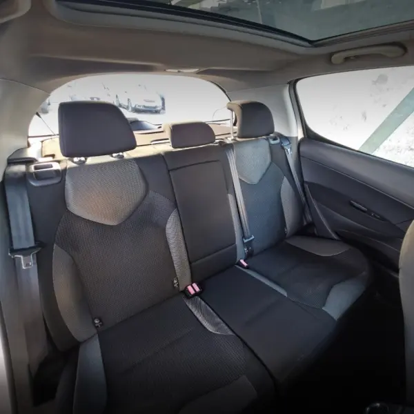 Peugeot 308 1.6 HDi Executive CMP6 11