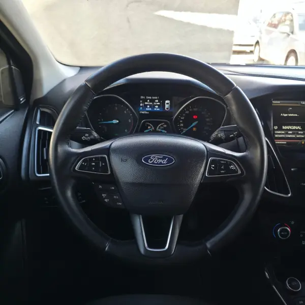 Ford Focus 1.5 TDCi Titanium 15