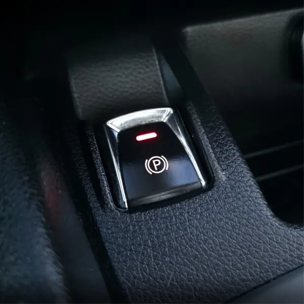 Nissan Qashqai 1.6 dCi Tekna Premium 17 Pele 21