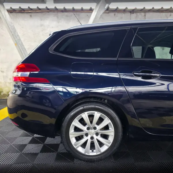 Peugeot 308 1.5 BlueHDi Style 10