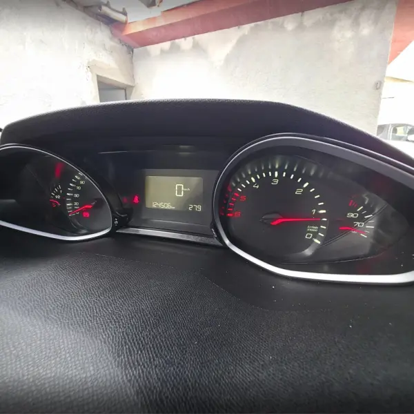 Peugeot 308 SW 1.5 BlueHDi Style 22