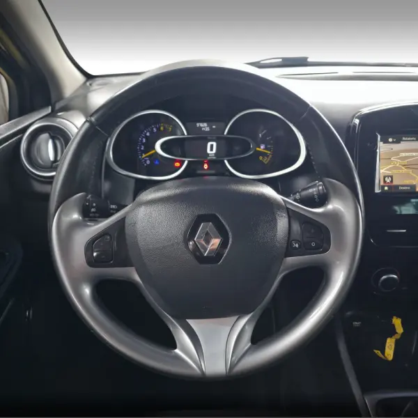 Renault Clio 0.9 TCE Limited 16