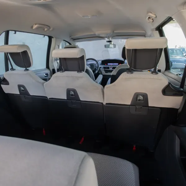 Citroën C4 Picasso 1.6 HDi Confort RFM CMP6 11