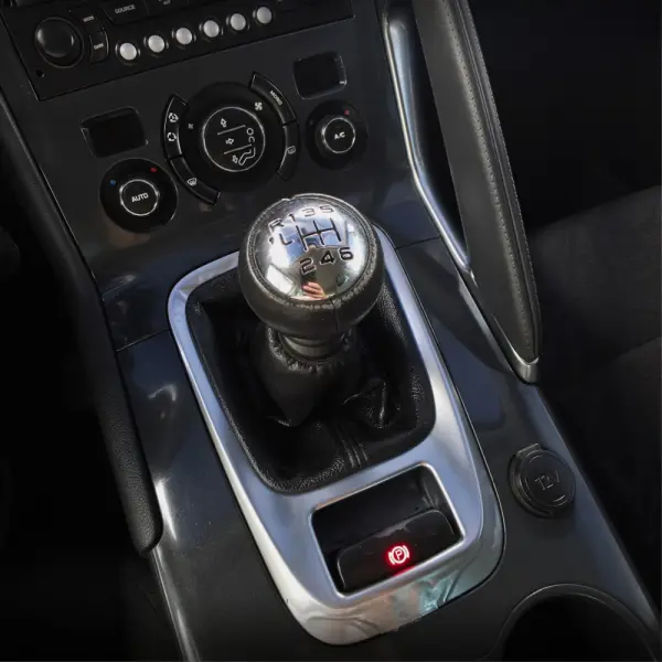 Peugeot 3008 1.6 HDi Access 21