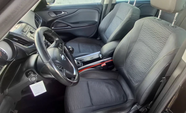 Opel Zafira 1.4 T Cosmo S/S 10