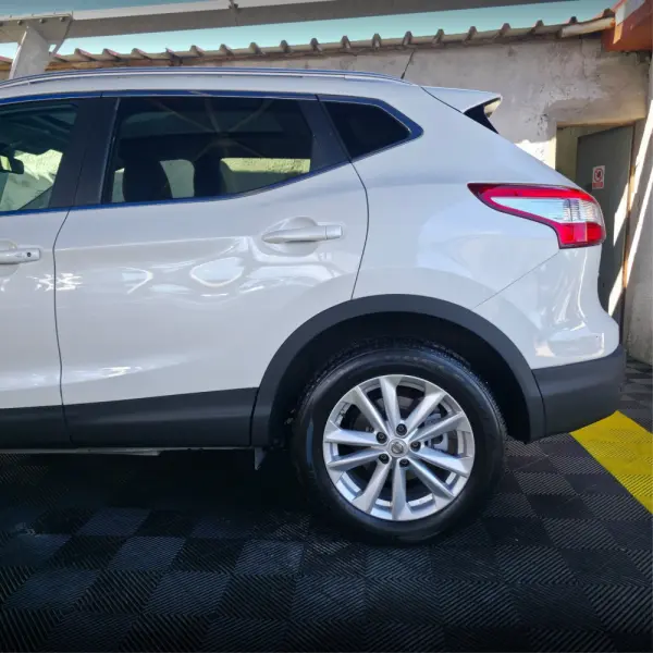 Nissan Qashqai 1.6 dCi Tekna Premium 17 Pele 14