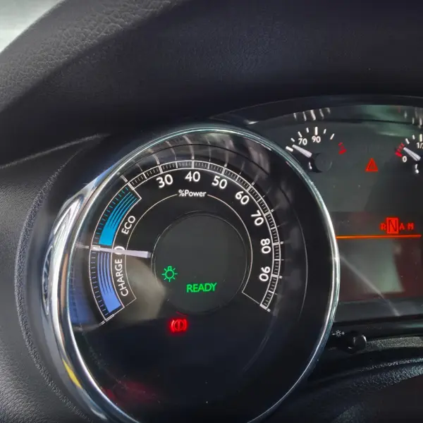 Peugeot 3008 2.0 HDi Hybrid4 85g 21