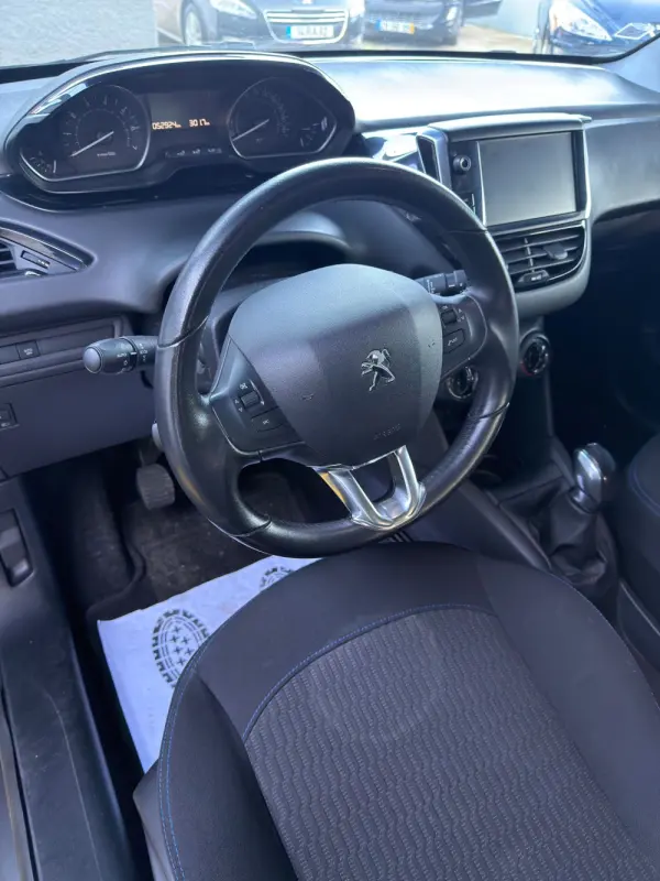 Peugeot 208 1.2 PureTech Style 11