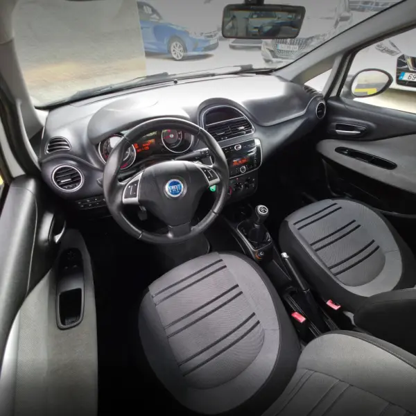 Fiat Punto Evo 1.2 Dynamic Style 23