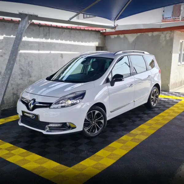 Renault Grand Scénic Energy dCi 110 S&S Bose Edition 1