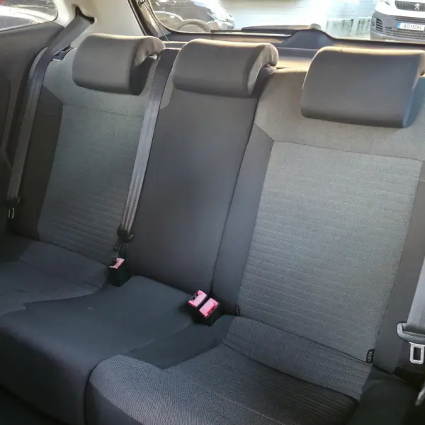 Volkswagen Polo 1.6 TDI Highline 8