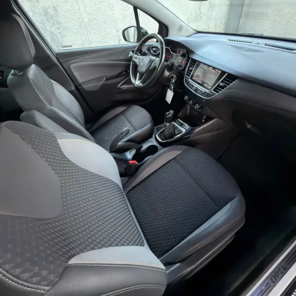 Opel Crossland X 1.2 Innovation 12