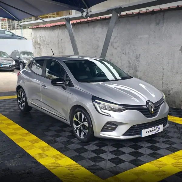Renault Clio 1.0 TCe Intens Bi-Fuel 3
