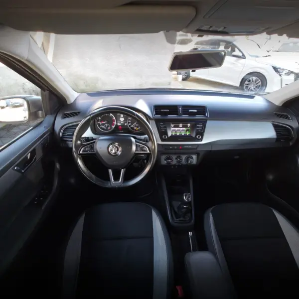 Skoda Fabia 1.0 Active Plus 11