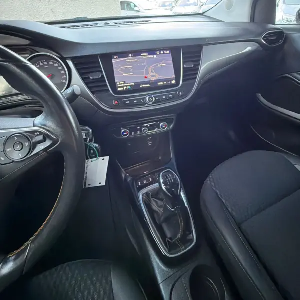 Opel Crossland X 1.2 Innovation 9