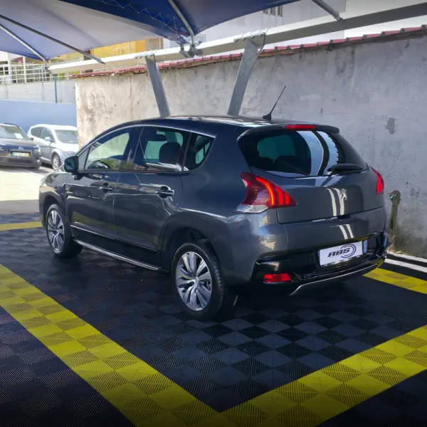 Peugeot 3008 1.6 BlueHDi Style 4