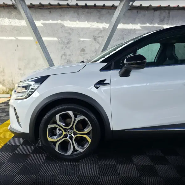 Renault Captur 1.0 TCe Intens 11