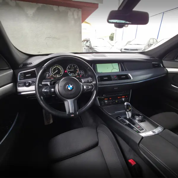 BMW 520 Gran Turismo PACK M 15