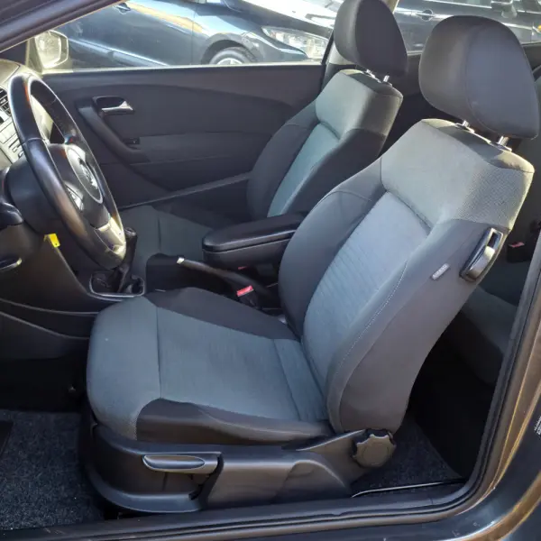 Volkswagen Polo 1.6 TDI Highline 7