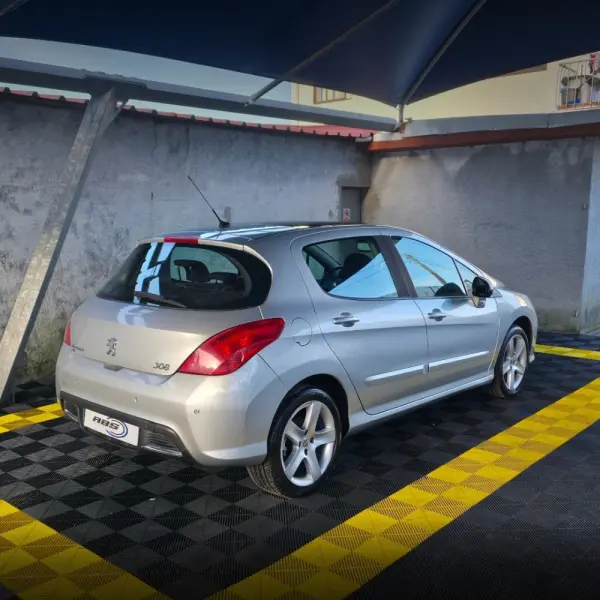 Peugeot 308 1.6 HDi Executive CMP6 5