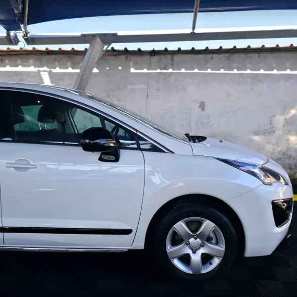 Peugeot 3008 2.0 HDi Hybrid4 85g 16