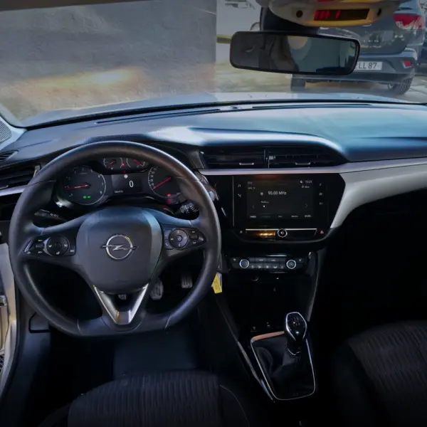 Opel Corsa 1.2 Elegance 9