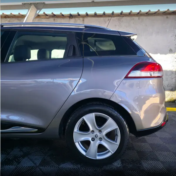 Renault Clio 1.5 dCi Limited 11