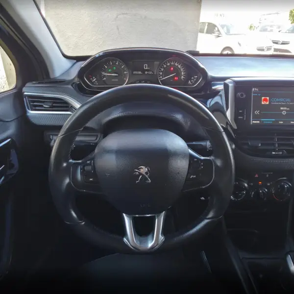 Peugeot 208 1.2 PureTech Style 18