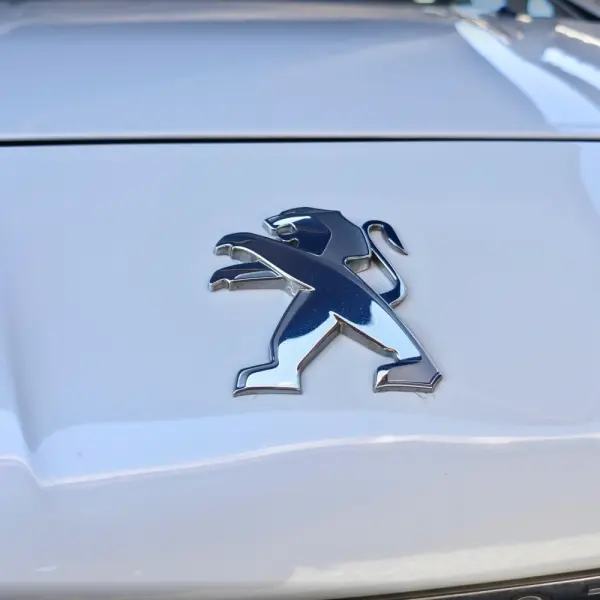 Peugeot 3008 2.0 HDi Hybrid4 85g 10