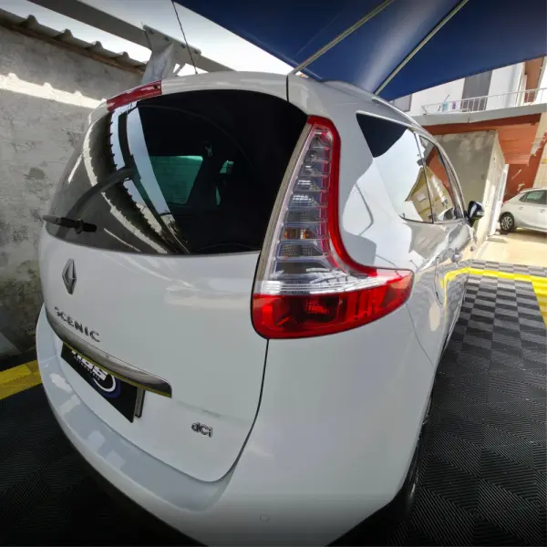 Renault Grand Scénic Energy dCi 110 S&S Bose Edition 10